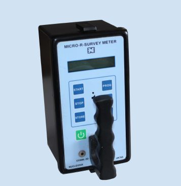 RADIATION MONITOR WITH 1.2 METER TELEPOLE DETECTOR